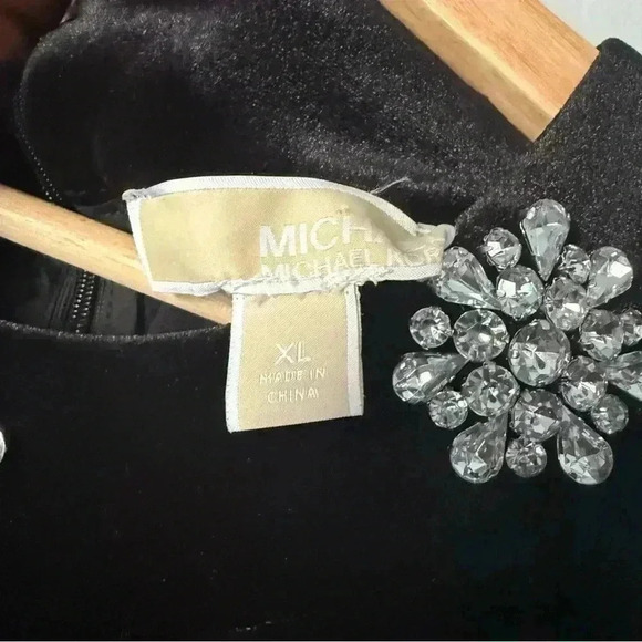 Michael Kors Women's Black Embellished Velvet Mod Shift Dress - Picture 5 of 6